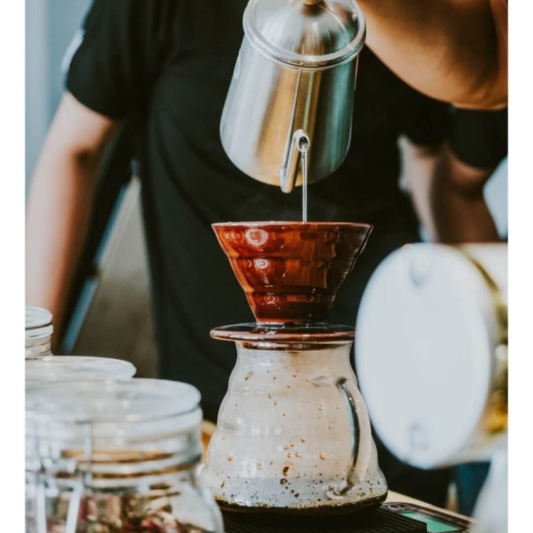 Tóm tắt Artisan Coffee và Làn Sóng Cà Phê Thứ Ba